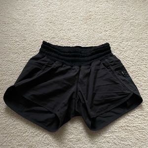 Lululemon tracker short, all black, size 4
